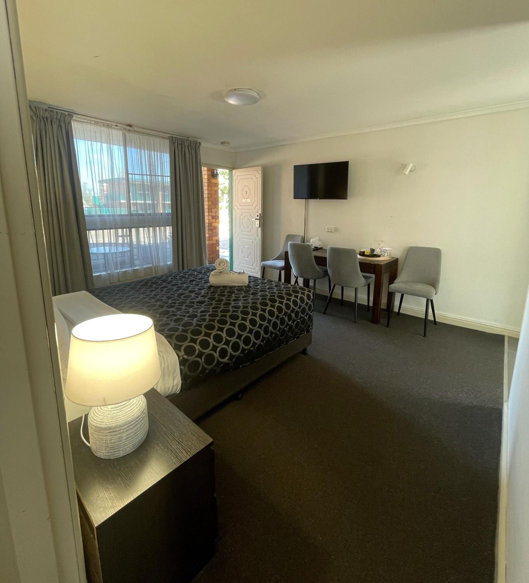 Fig Tree Motel Narrandera Extérieur photo